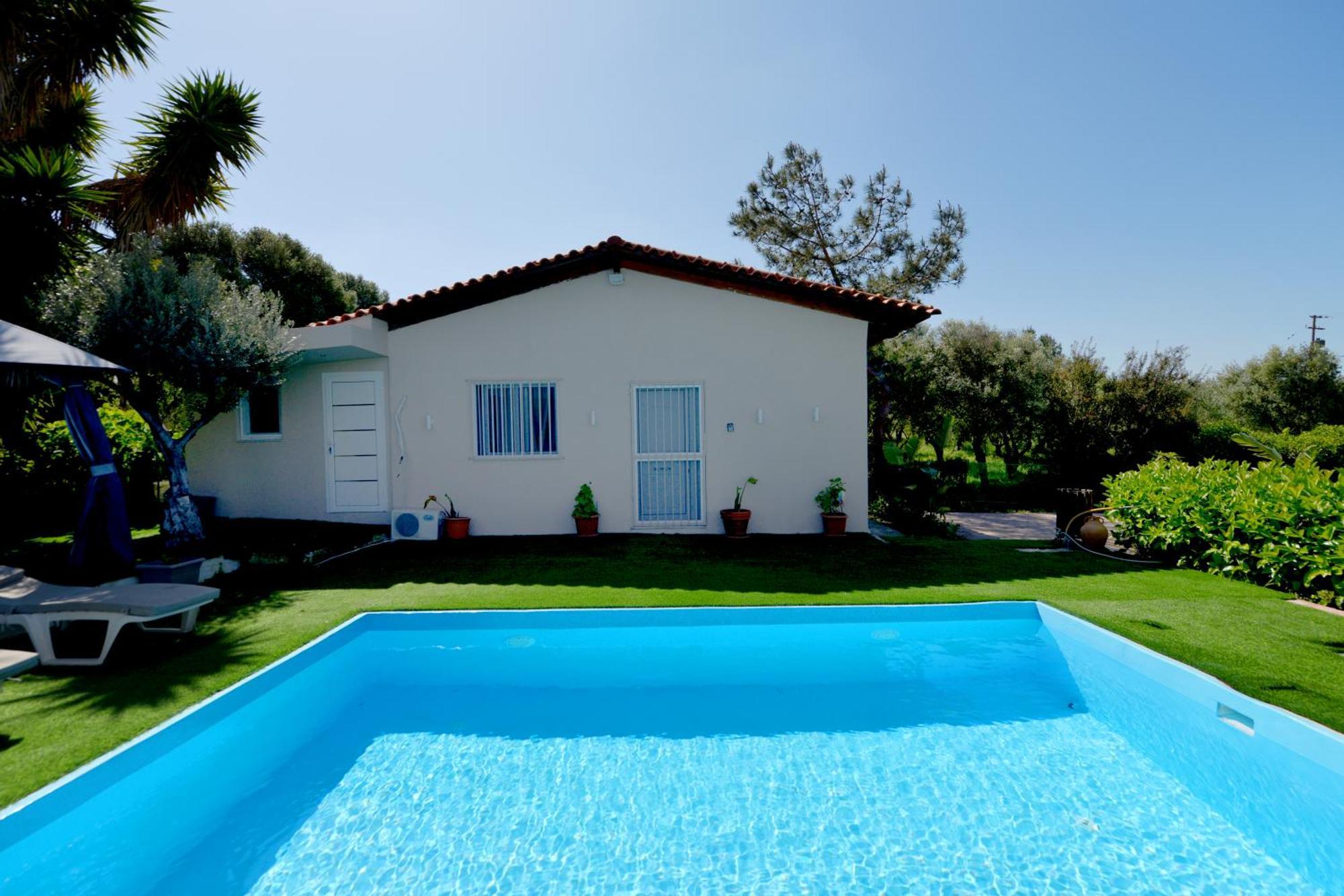 Case de vacanță Jimmy's Pool House Kremastí